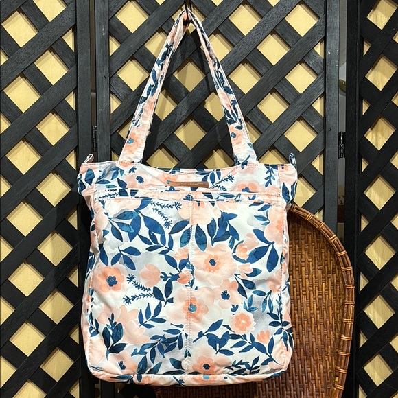 Ju-Ju-Be Handbags - Ju-Ju-Be Be Light Whimsical Watercolor Floral Tote Bag EUC